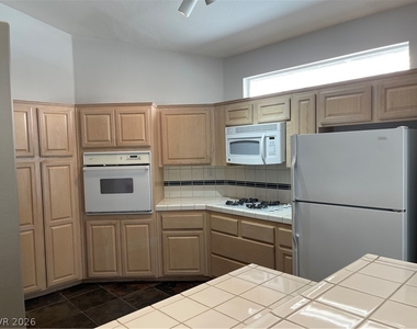 135 Wildhorn Court - Photo Thumbnail 6