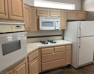 135 Wildhorn Court - Photo Thumbnail 8