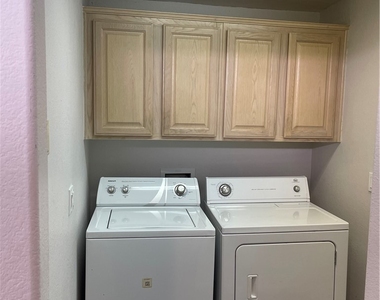135 Wildhorn Court - Photo Thumbnail 7