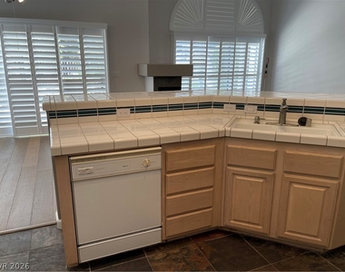 135 Wildhorn Court - Photo Thumbnail 9