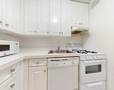 1 Astor Place - Photo Thumbnail 5