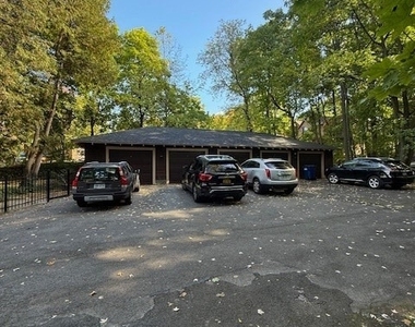 1618 James Street - Photo Thumbnail 3