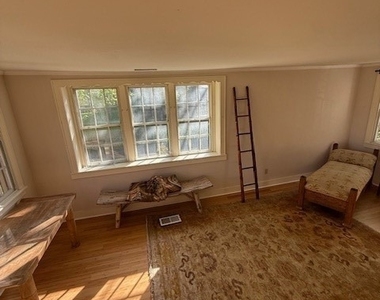 1618 James Street - Photo Thumbnail 11