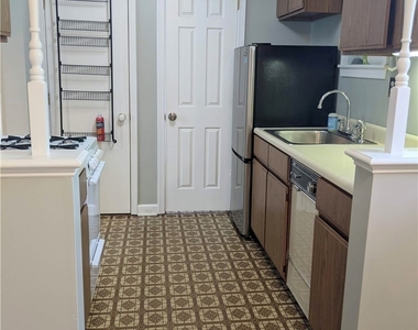 12 Park Street - Photo Thumbnail 12