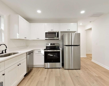 1015 Sims Street Sw - Photo Thumbnail 18