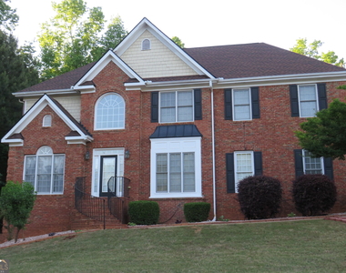 2205 Crescent Walk - Photo Thumbnail 2