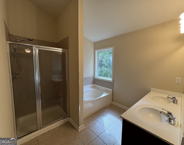 1455 Blackstone Way - Photo Thumbnail 24