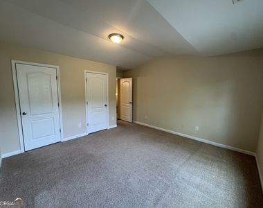 1455 Blackstone Way - Photo Thumbnail 19