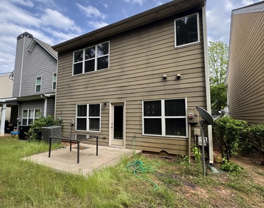 1455 Blackstone Way - Photo Thumbnail 27