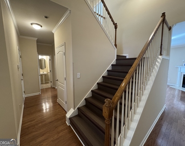 1455 Blackstone Way - Photo Thumbnail 4