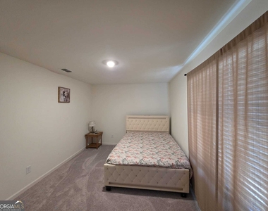 125 N Chesapeake Bay Drive - Photo Thumbnail 16