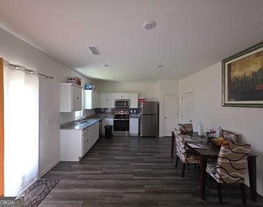 125 N Chesapeake Bay Drive - Photo Thumbnail 5