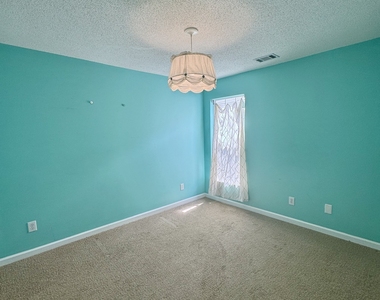1840 Arborwood Drive - Photo Thumbnail 26
