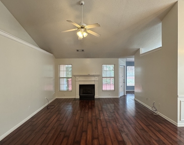 1840 Arborwood Drive - Photo Thumbnail 27