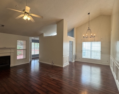1840 Arborwood Drive - Photo Thumbnail 28