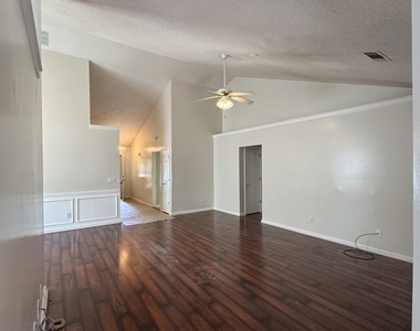 1840 Arborwood Drive - Photo Thumbnail 24