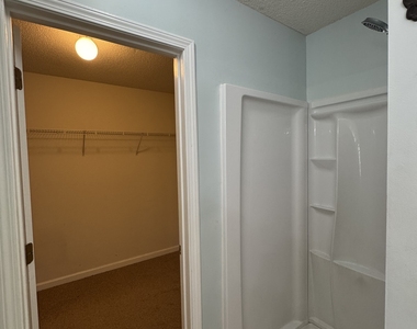 1840 Arborwood Drive - Photo Thumbnail 40