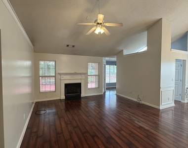 1840 Arborwood Drive - Photo Thumbnail 29