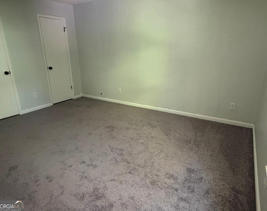 5677 Heron Court - Photo Thumbnail 9