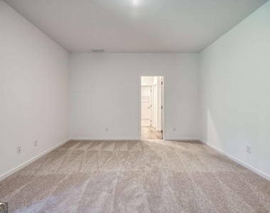 49 Kestrel Drive - Photo Thumbnail 12