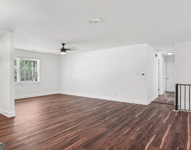 119 Kelso Drive Sw - Photo Thumbnail 6