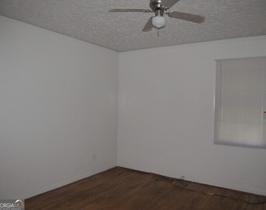 737 N Greenwood Street - Photo Thumbnail 8