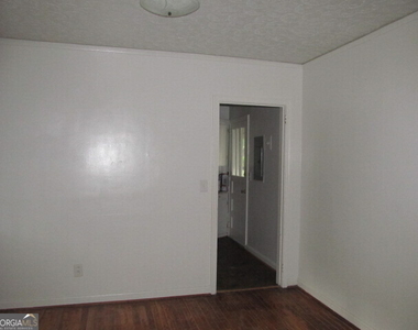737 N Greenwood Street - Photo Thumbnail 6