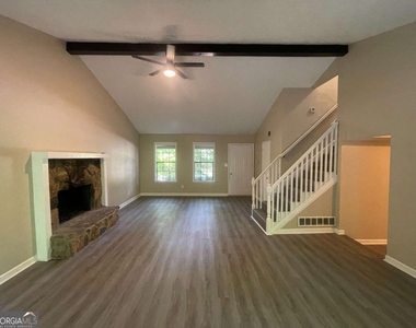 55 Huntridge Drive - Photo Thumbnail 2