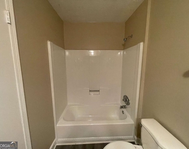 55 Huntridge Drive - Photo Thumbnail 20