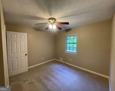 55 Huntridge Drive - Photo Thumbnail 19