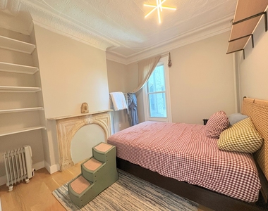 135 Quincy Street - Photo Thumbnail 5