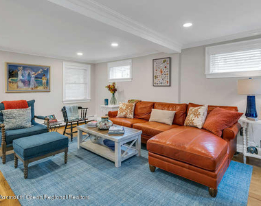 519 Saint Clair Avenue - Photo Thumbnail 4