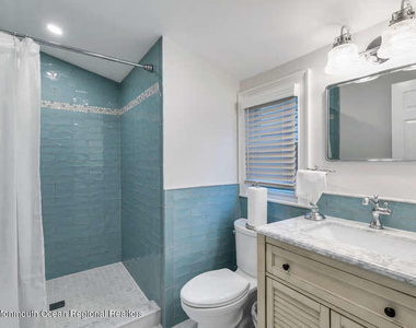 519 Saint Clair Avenue - Photo Thumbnail 16