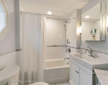 519 Saint Clair Avenue - Photo Thumbnail 14