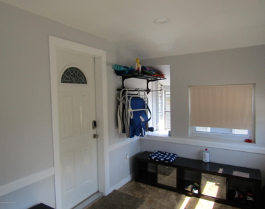 1726 Melrose Avenue - Photo Thumbnail 2