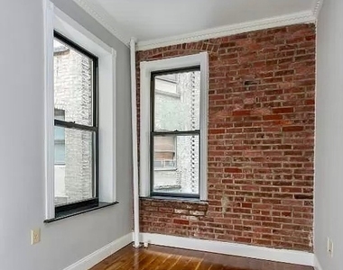 Avenue B - Photo Thumbnail 5
