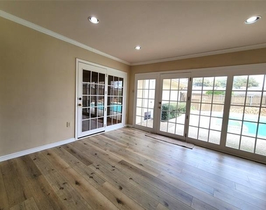 6821 Ledyard Drive - Photo Thumbnail 14