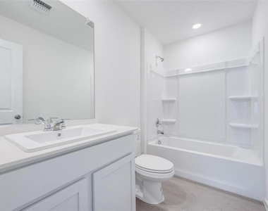1301 Salton - Photo Thumbnail 9