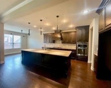 2725 Trophy Club Drive - Photo Thumbnail 5