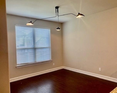 2725 Trophy Club Drive - Photo Thumbnail 6
