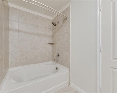1911 Pilot Point Way - Photo Thumbnail 16