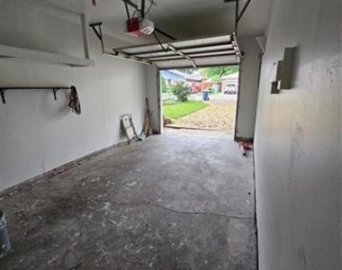 804 Cedar Street - Photo Thumbnail 9