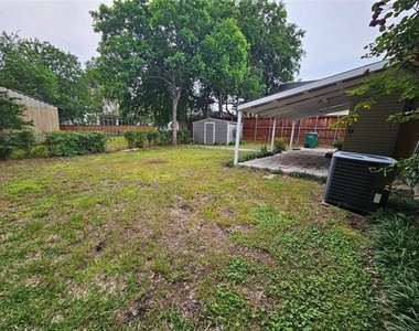 804 Cedar Street - Photo Thumbnail 10