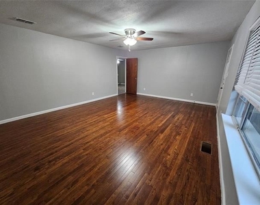 804 Cedar Street - Photo Thumbnail 1