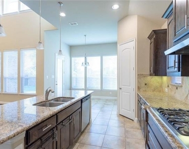 13486 Mercedes Lane - Photo Thumbnail 7