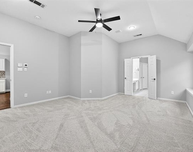8104 Springmoss Drive - Photo Thumbnail 21