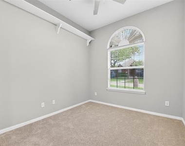 8104 Springmoss Drive - Photo Thumbnail 7