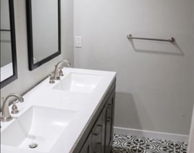 728 Cory Street - Photo Thumbnail 8