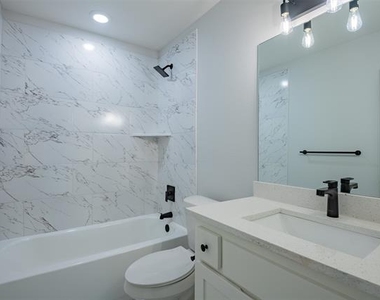 2318 Bennington Drive - Photo Thumbnail 14