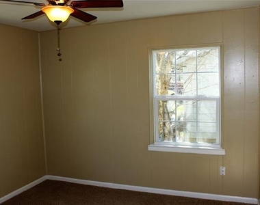 12028 Hoblitzelle Drive - Photo Thumbnail 6